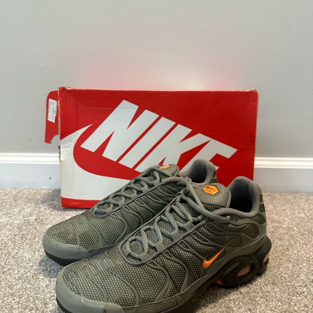 Airmax Plus SE BG